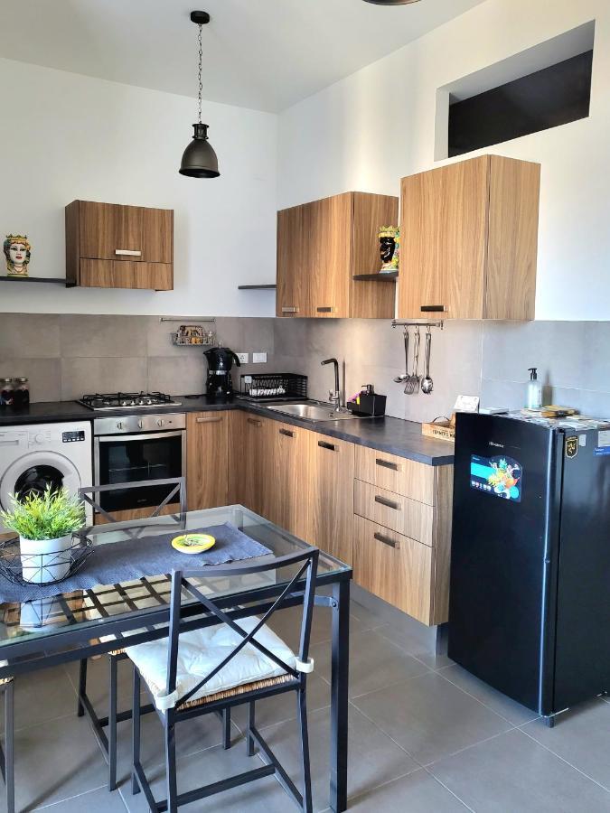I Mori Apartment Палермо Екстер'єр фото